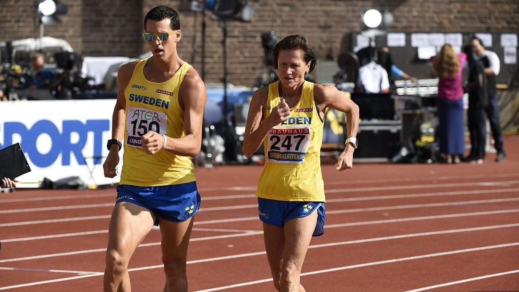 Ruotsin Perseus Karlström voitti miesten 10 000 metrin kävelyn, ja 62-vuotias Siv Karlström sijoittui naisten 5 000 metrillä neljänneksi.