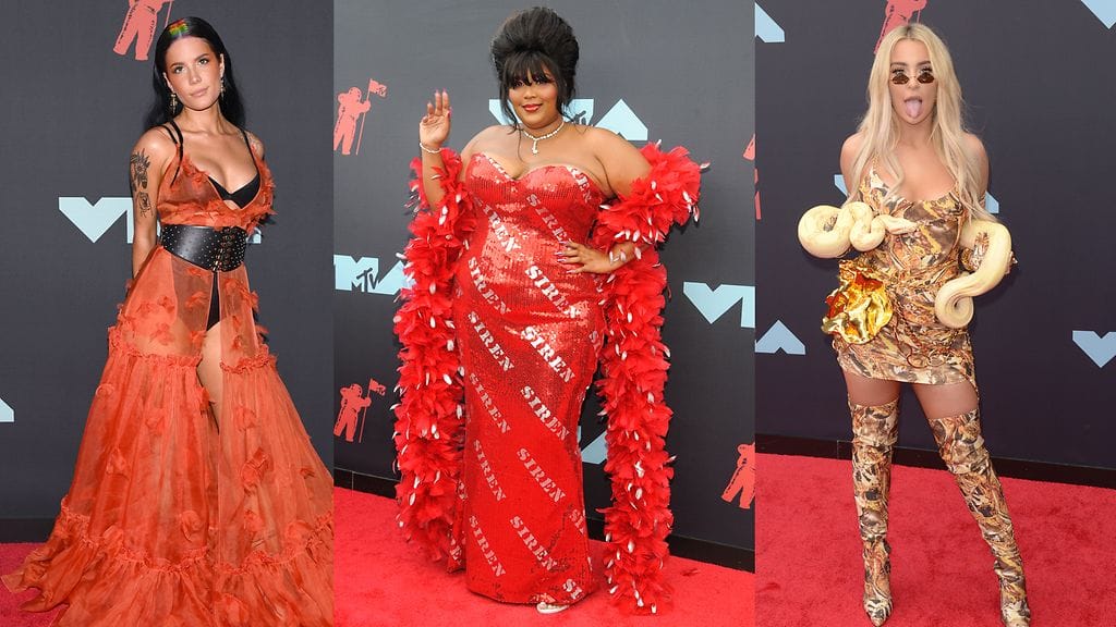 Halsey, Lizzo ja Tana Mongeau panivat parastaan punaisella matolla.