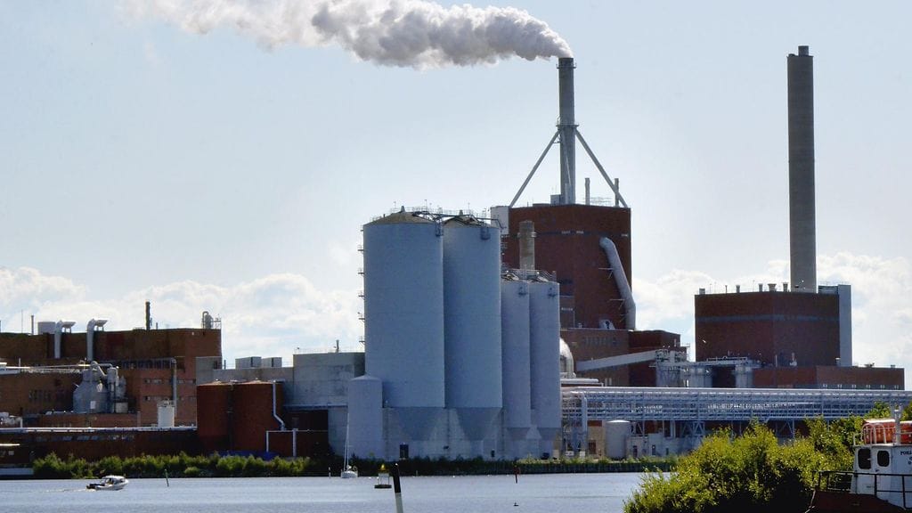 Neuvottelujen piirissä ovat Eforan kaikki 127 työntekijää Oulun tehtaalla.