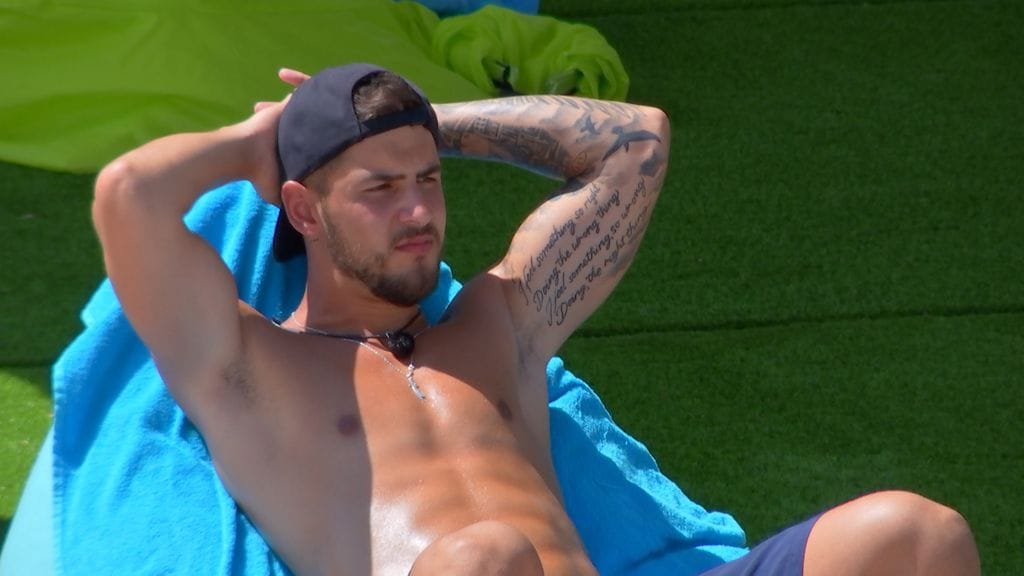 Love Island Suomi -sarjassa Inka pohti tulevaisuutta Joelin kanssa.