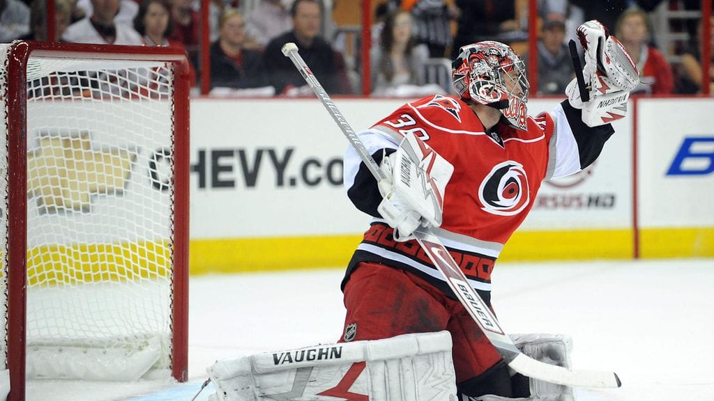Cam Ward on voittanut urallaan Stanley Cupin ja maailmanmestaruuden.