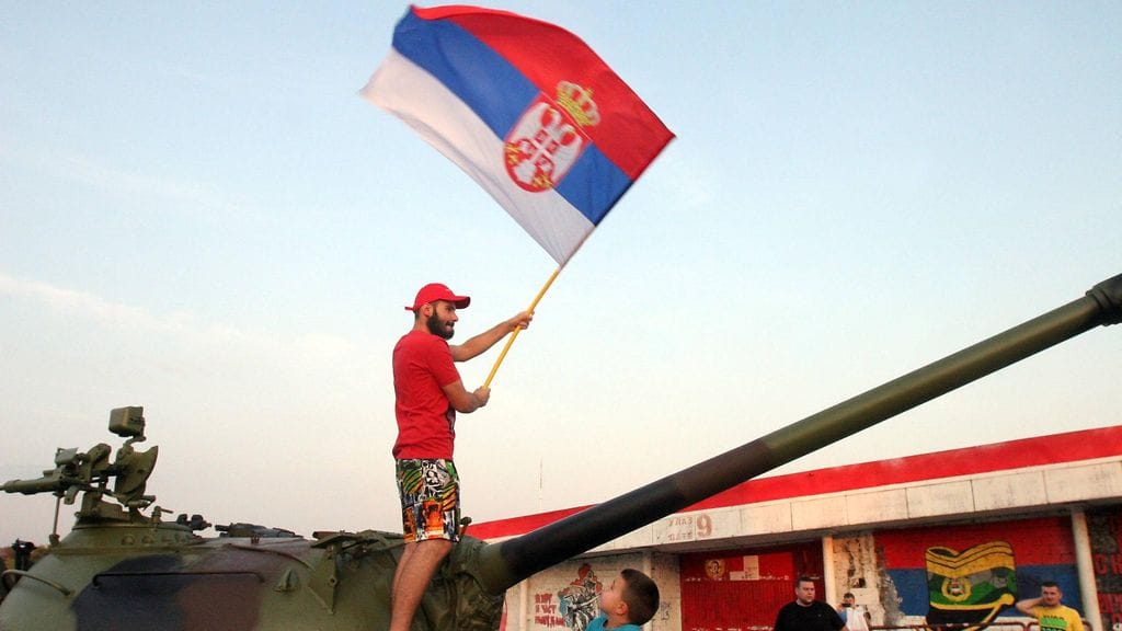 Punaisen tähden fanit järjestivät tankin osaksi Mestarien liiga -paikan ratkaissutta otteluiltaa.