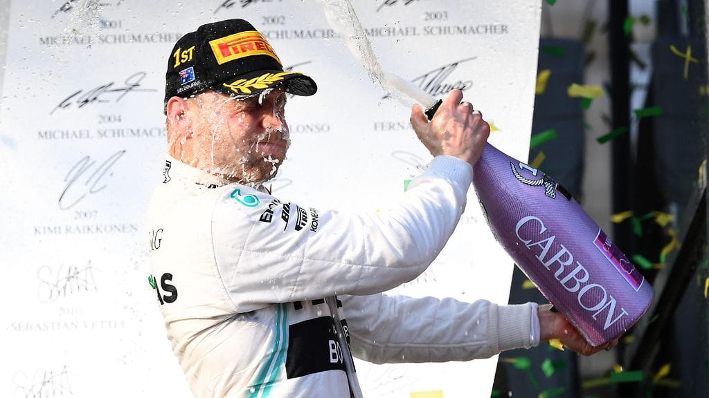 Valtteri Bottas juhli tiistaina syntymäpäiviään. Uutta sopimusta Mercedekselle odotetaan hetkenä minä hyvänsä.