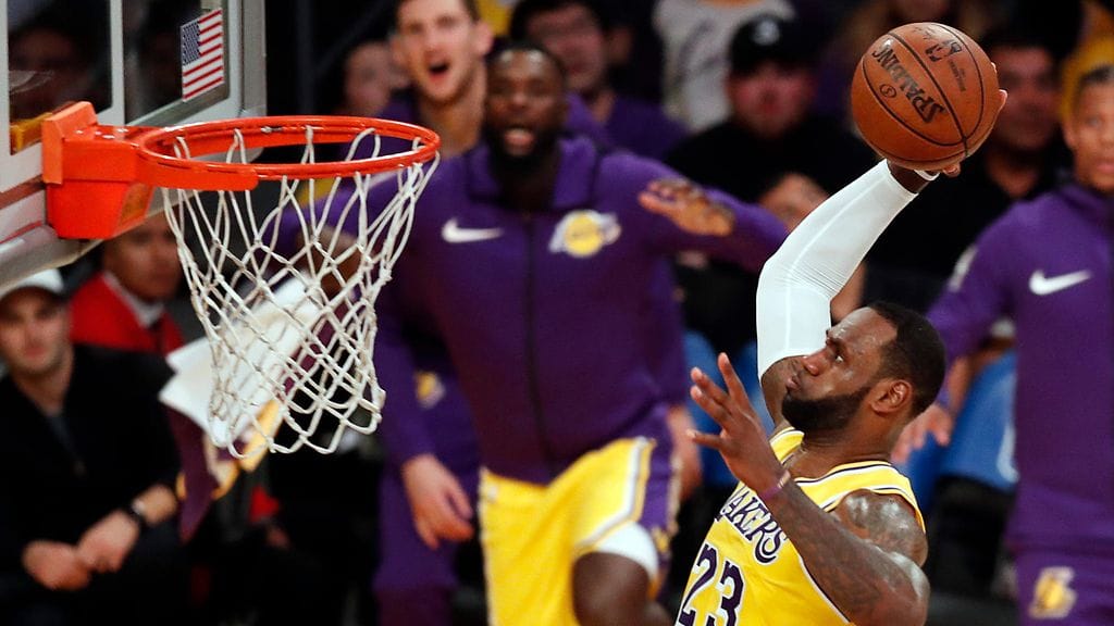 LeBron James herkistyi poikiensa teosta.