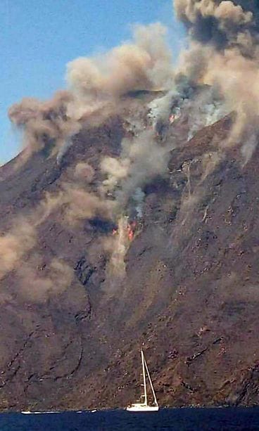 AOP Stromboli tulivuori, Italia 2808 (1)