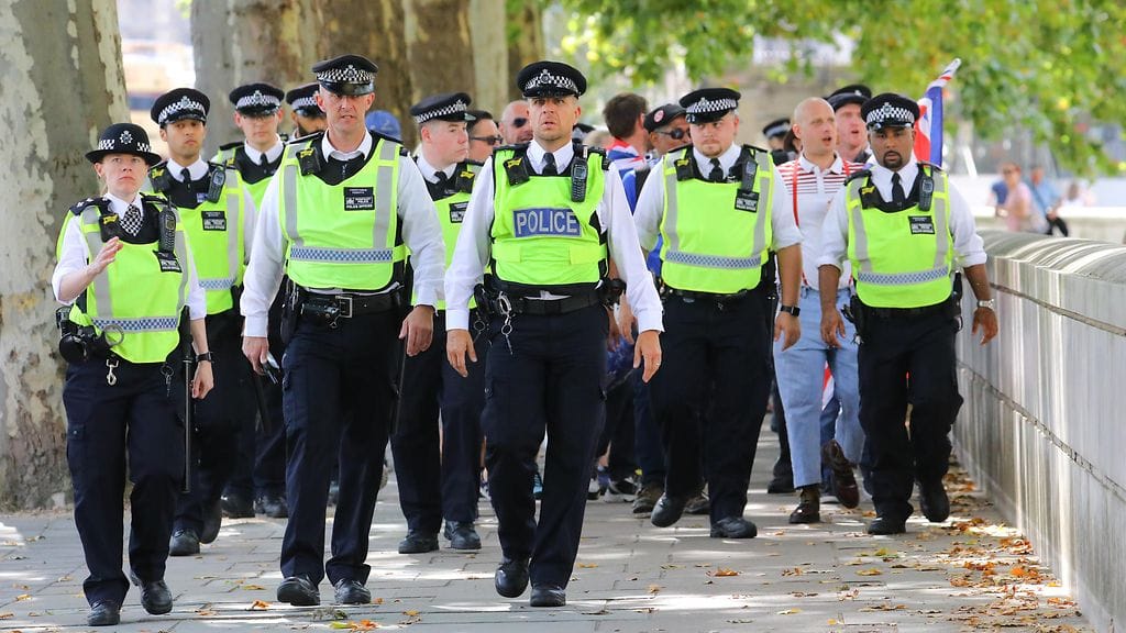 Britannia mielenosoitus (5)