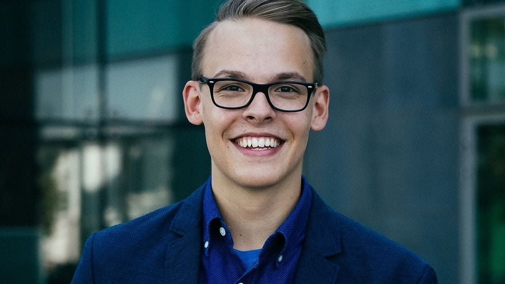 Syyttäjä vaatii parikymppiselle kokoomusvaltuutetulle rangaistusta raiskauksesta. Mies kiistää rikoksen.