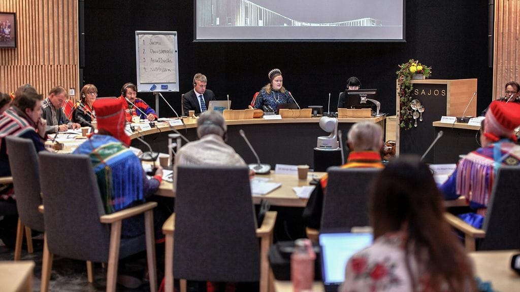Ilmoitus valituksen perumisesta on lähetetty YK:n ihmisoikeuskomitealle Geneveen. Saamelaiskäräjien täyskokous Inarissa syyskuussa 2018.
