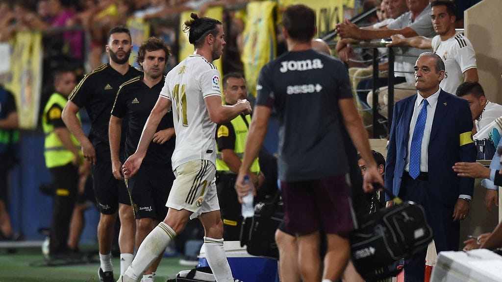 Gareth Bale oli sunnuntai-iltana mukana hyvässä ja pahassa: kaksi maalia ja ulosajo.