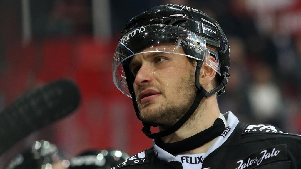 Jonne Virtanen aikoo seurata TPS:n seuraavaa ottelua.