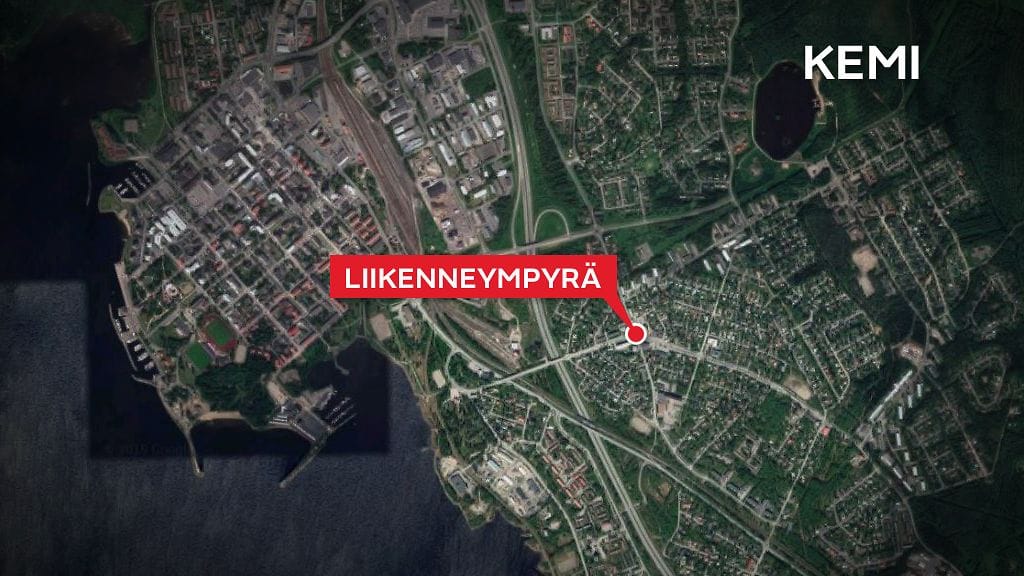 Poliisin mukaan henkilöauto ajoi pyöräilijän päälle Syväkankaan liikenneympyrässä lauantaina neljän jälkeen iltapäivällä.