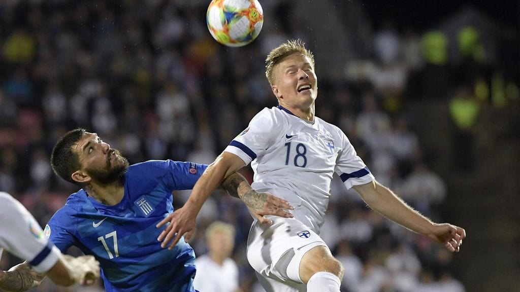 Jere Uronen olisi jaksanut painella vielä yhden puoliajan yleisön ansiosta.