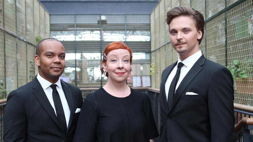 Huuman juontajat Ernest Lawson, Jenni Kokander, Roope Salminen