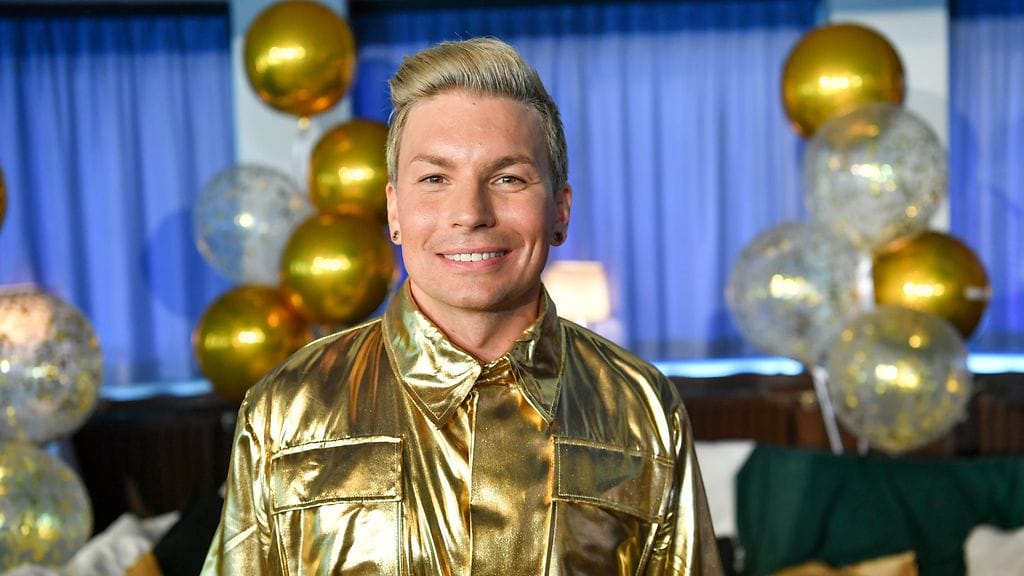 Antti Tuiskun Olympiastadionin keikat siirtyvät jälleen.