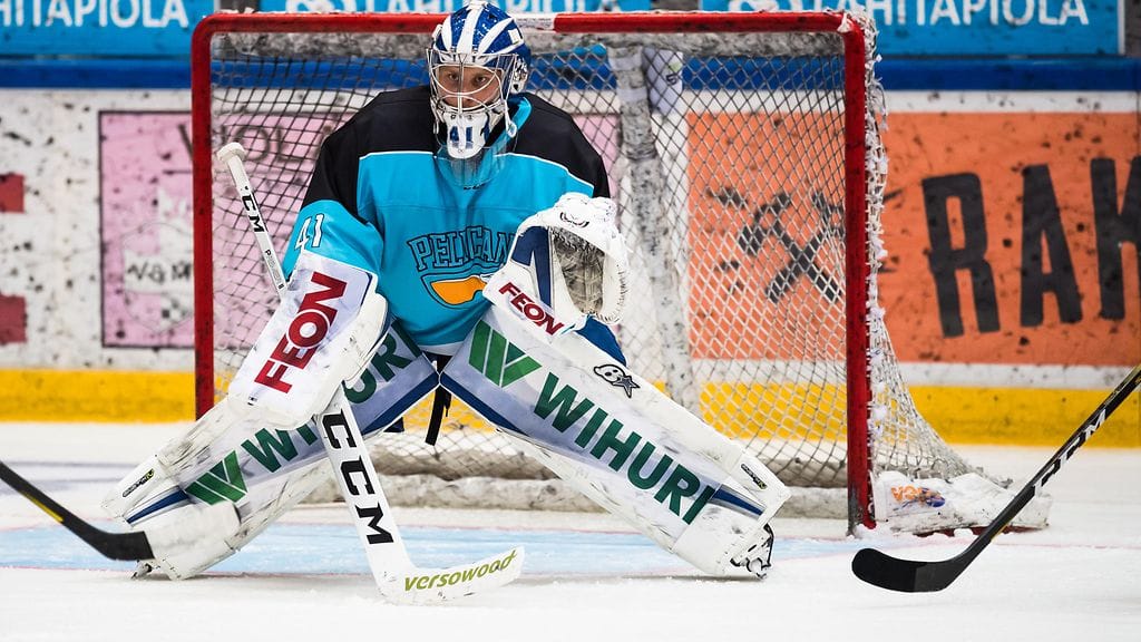 Atte Tolvanen torjui Pelicansin maalilla.
