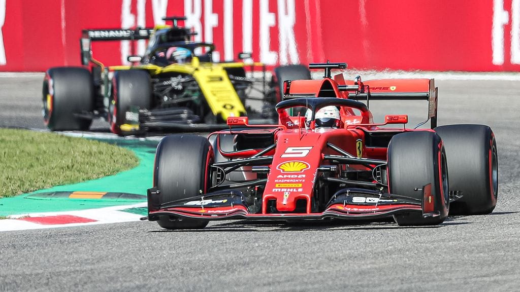 Sebastian Vettel sai tehdä Renault'n Daniel Ricciardon ja Nico Hülkenbergin kanssa töitä Italian F1-kisassa.