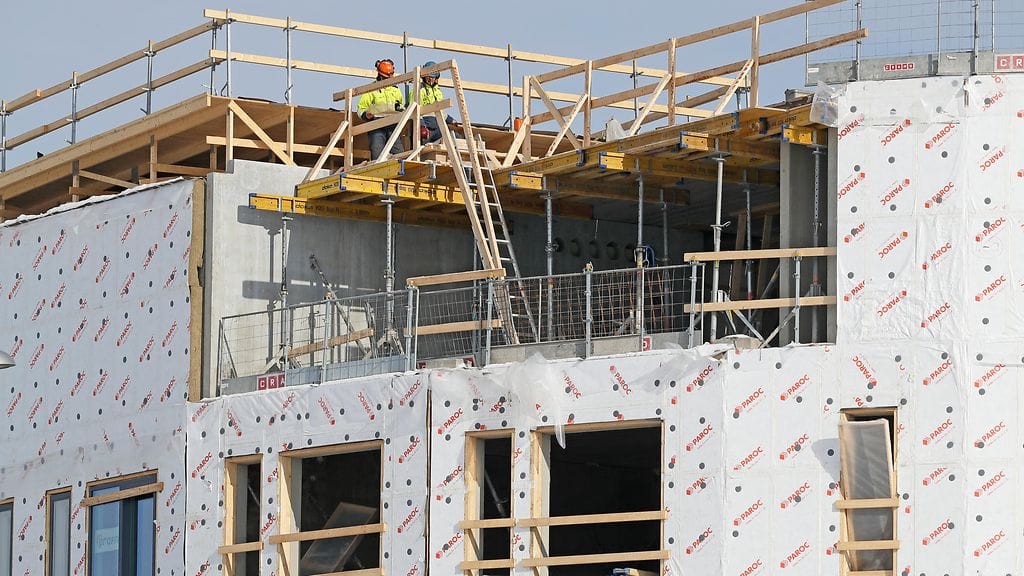 Kuvituskuva kerrostalon rakennustyömaalta.