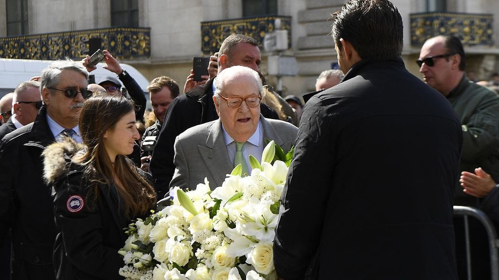 Jean-Marie Le Pen on Ranskan Kansallisen liittoutuman puheenjohtajan Marine Le Penin isä.