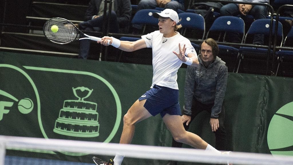 Emil Ruusuvuori voitti avausvastustajansa Davis Cupissa.