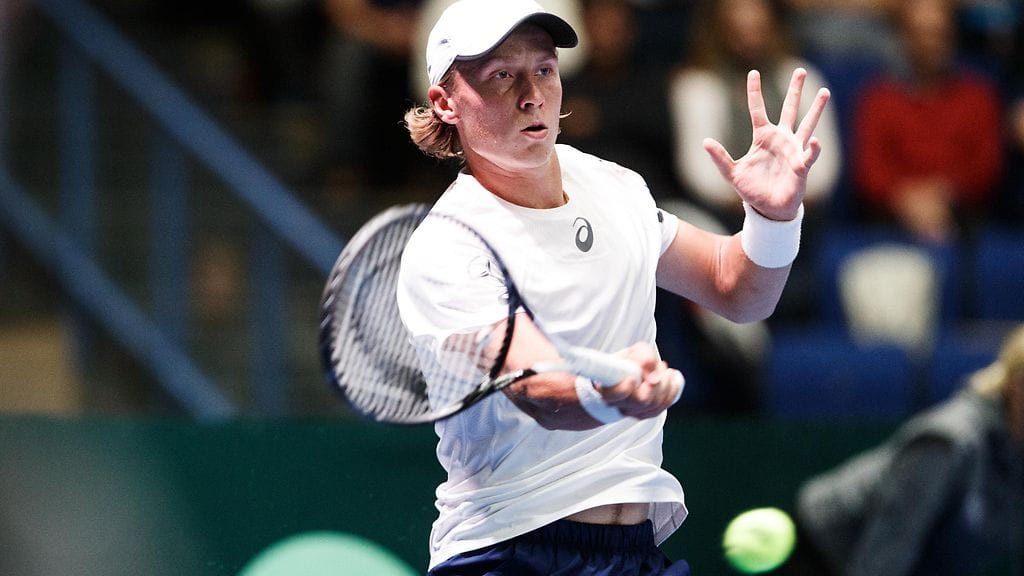 Emil Ruusuvuori teki jymypaukun, kun hän voitti itävaltalaisen Dominic Thiemin Davis Cupin ottelussa Espoossa.