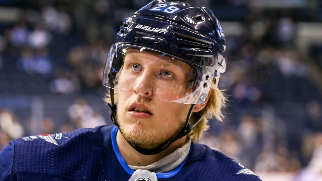 Patrik Laine matkaa Sveitsiin.