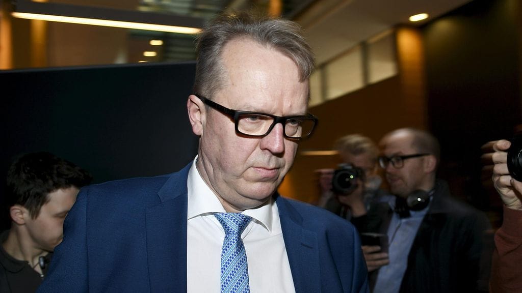 Tullin entinen pääjohtaja Antti Hartikainen saapui Helsingin käräjäoikeuteen 19. huhtikuuta 2018.