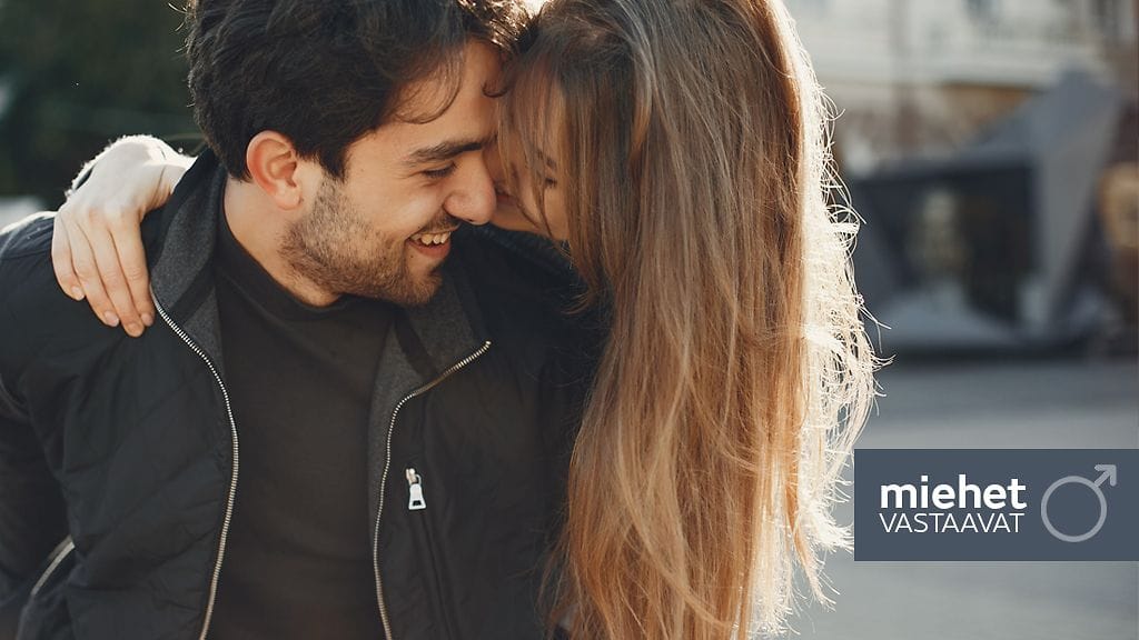 Juttusarjassa miehet vastaavat joka viikko kysymyksiin seksiin, ihmissuhteisiin ja muuhun elämään liittyen!