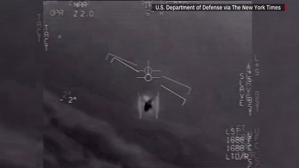 Ufo-havainnot ovat askarruttaneet  ihmisiä. Pentagon on vahvistanut hävittäjälentäjien kuvaamat tapaukset aidoiksi.