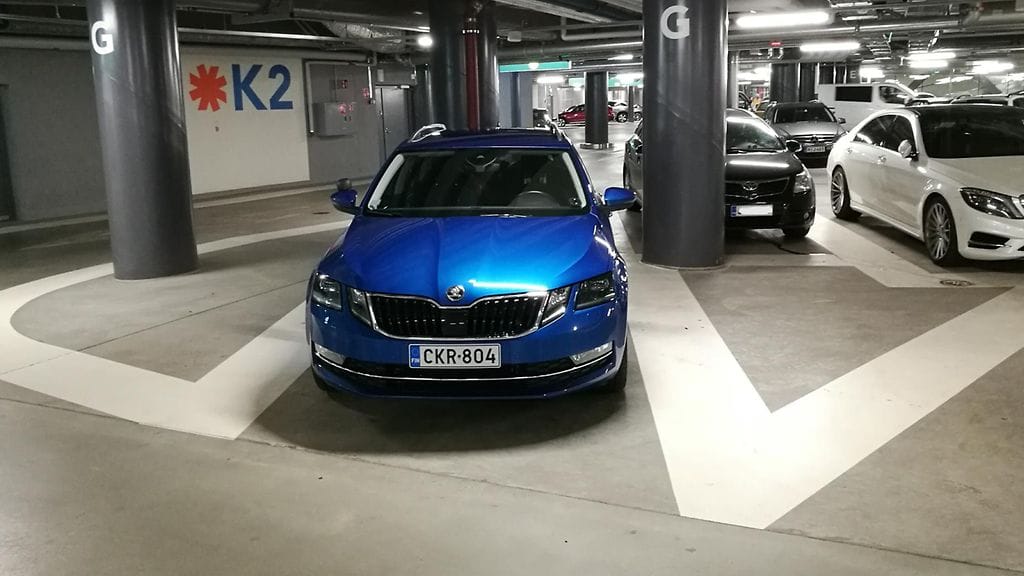 pysäköinti autoliitto (1)