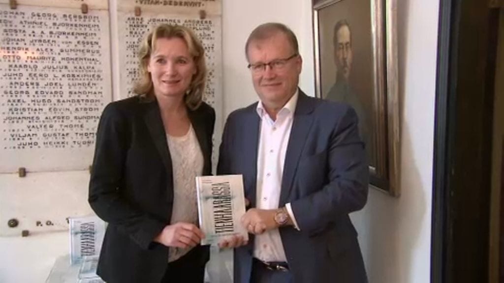 Ilmastokirja, Tienhaarassa, Mari Pantsar, Jouni Keronen