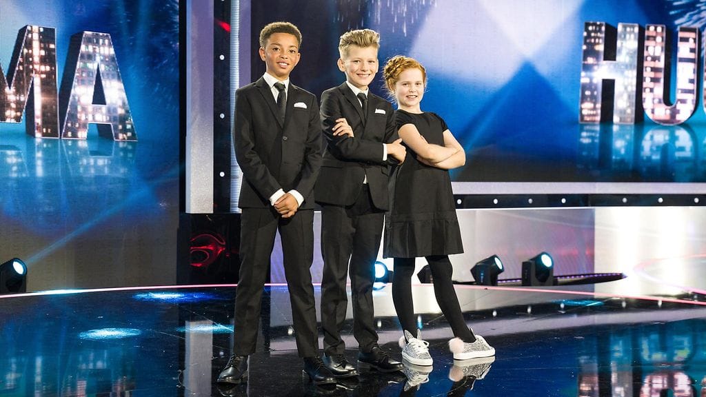 Hjallis Harkimo joutui pikkujuontajien tentattavaksi.