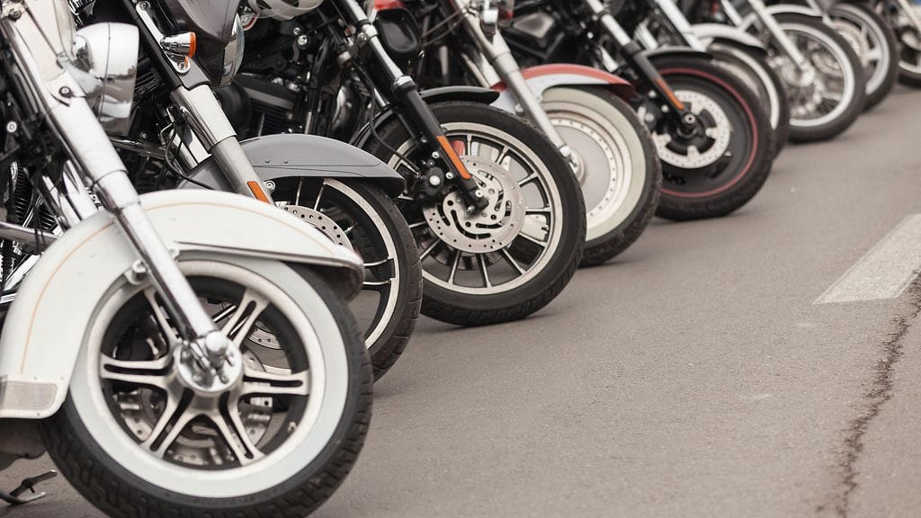 Yhdysvaltalaisäiti yllättyi, kun hänen pihaansa saapui 30 motoristia. Kuvituskuva.