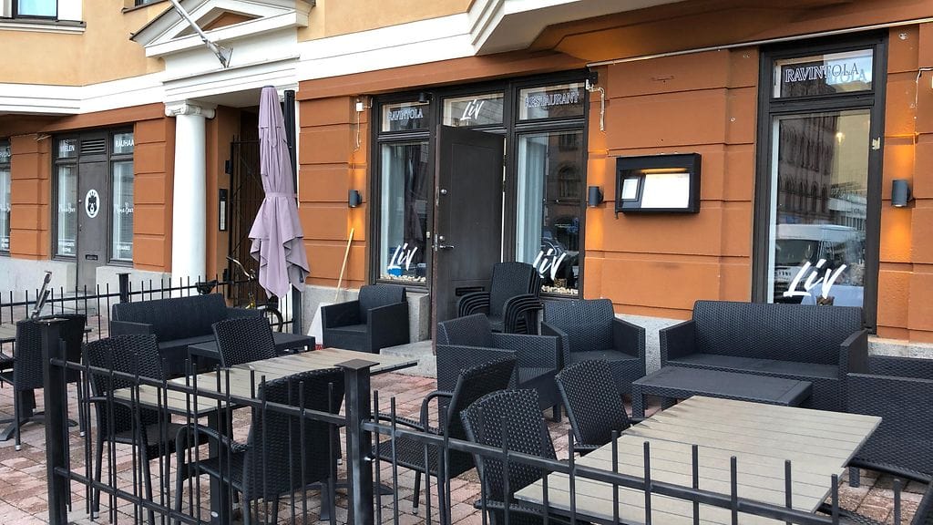 Tiukat koronarajoitukset jatkuvat yhdessätoista koronaepidemian pahimmin koettelemassa maakunnassa.