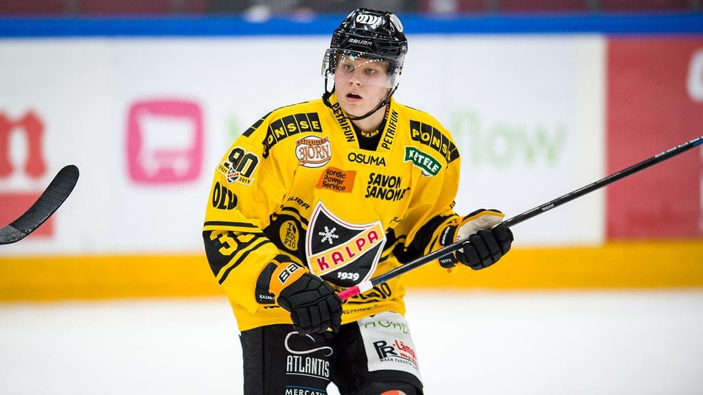 Kim Nousiainen laukoi ensimmäisen maalinsa SM-liigassa.