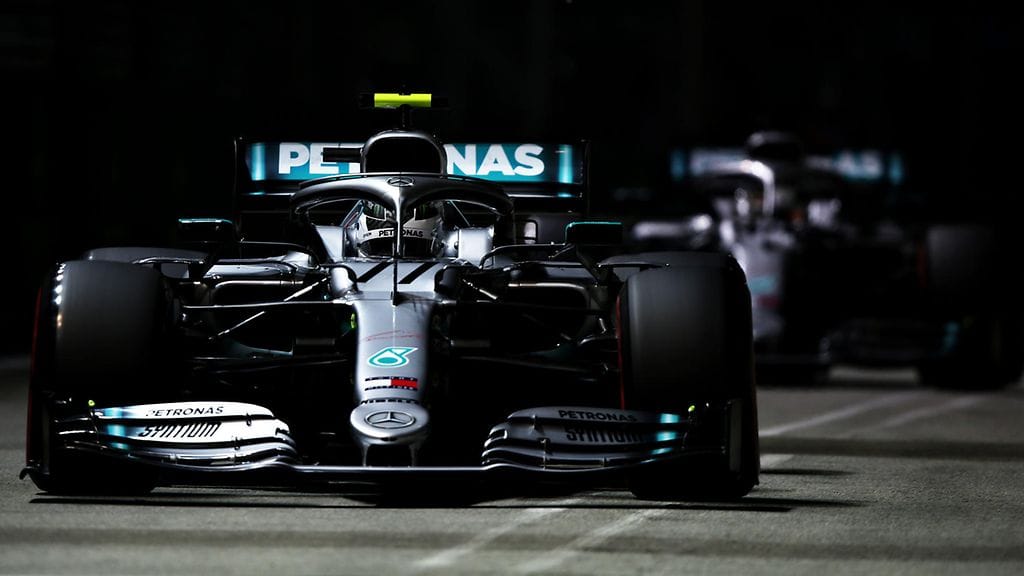 Valtteri Bottas yrittää lähteä parantamaan uransa parasta aika-ajosijoitusta. Suomalaiskuski ei ole ikinä yltänyt kolmen parhaan joukkoon Singaporen lähtöruudukossa.