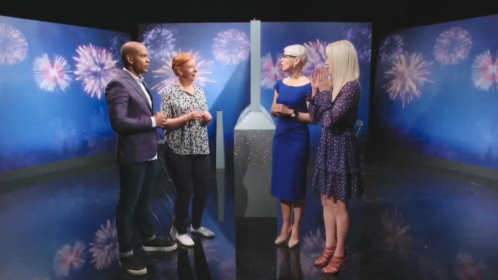 Baba Lybeck ja Joanna Kuvaja Nauramatta paras -osiossa.