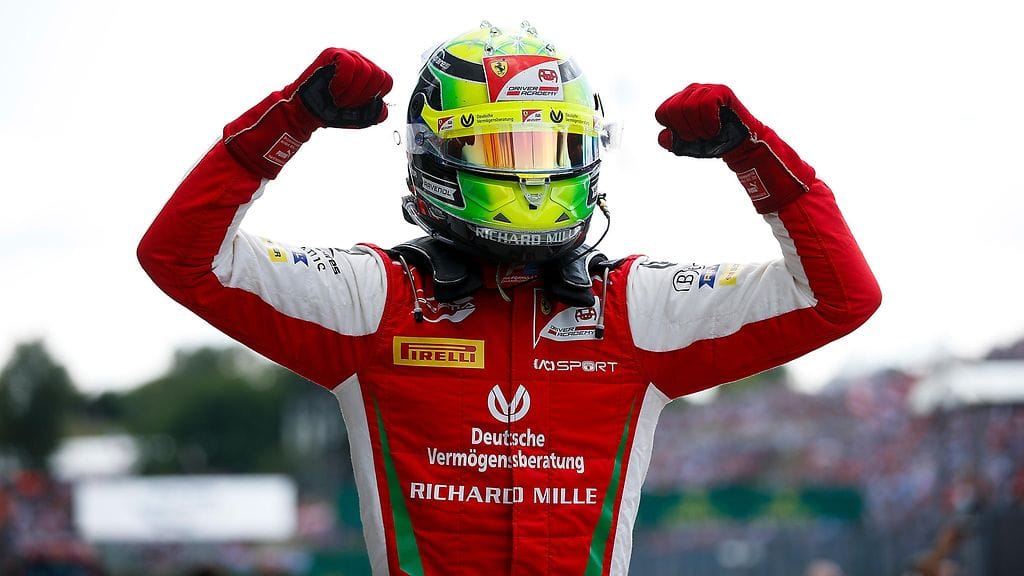 Mick Schumacherin povataan ajavan tulevaisuudessa F1-sarjassa.