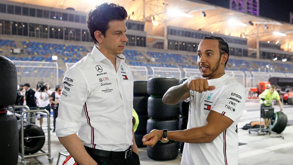 Toto Wolff uskoo Lewis Hamiltonin toimineen vain väärinymmärryksessä ohittaessaan Valtteri Bottaksen.