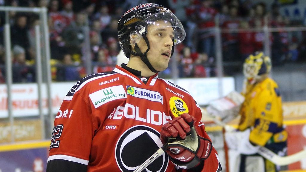 Matti Kuparinen antoi urastaan erityiskiitoksen Porin Ässille.