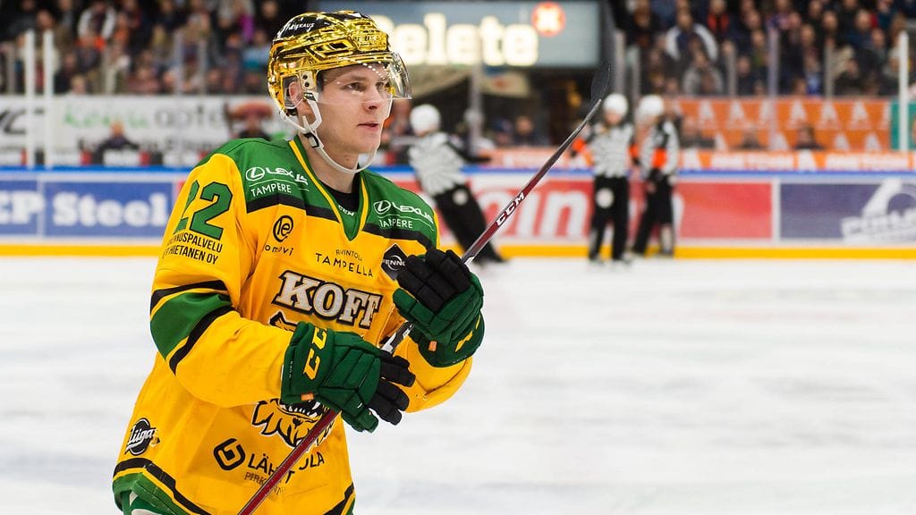 Arttu Ruotsalainen palaa Ilveksen paitaan.