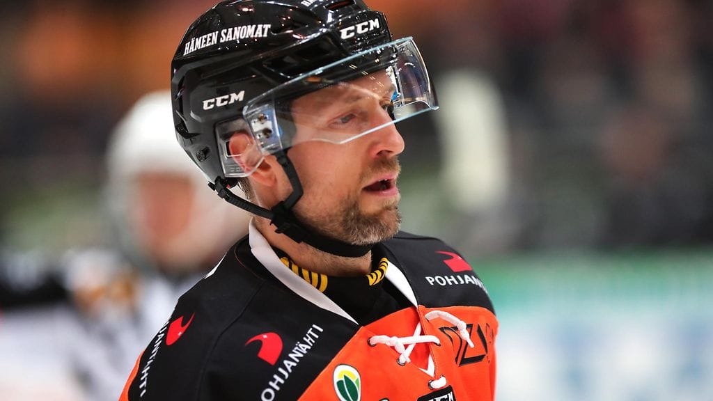Arto Laatikainen on kuusi ottelua pelikiellossa.