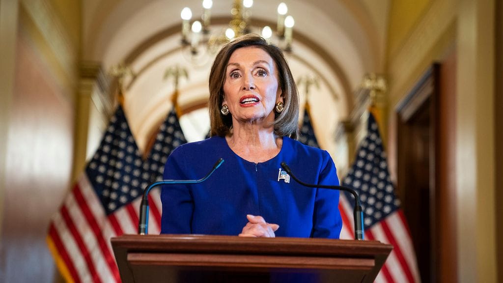 Nancy Pelosi kertoi Bidenille, ettei hän voi voittaa Donald Trumpia