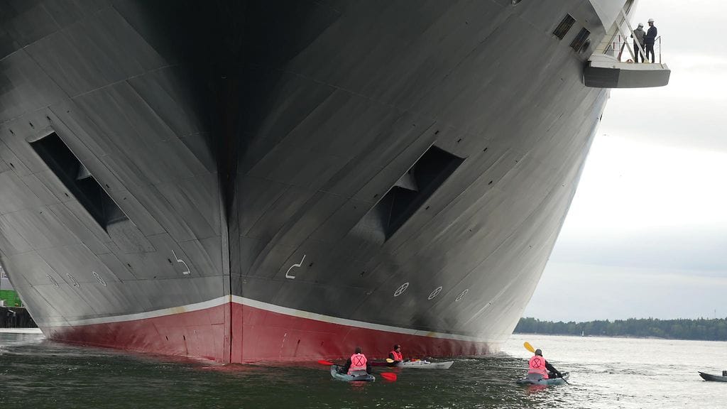 Elokapina aktivistit Hernesaari Queen Elizabeth 25.9.2019 2