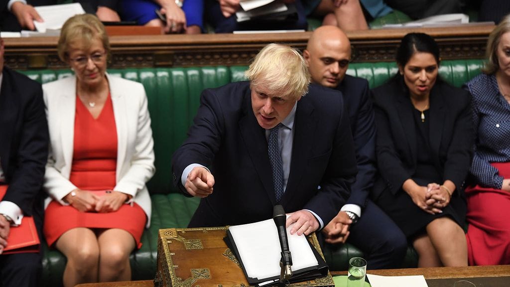 Pääministeri Boris Johnson esiintyi uhmakkaana brittiparlamentissa keskiviikkona.