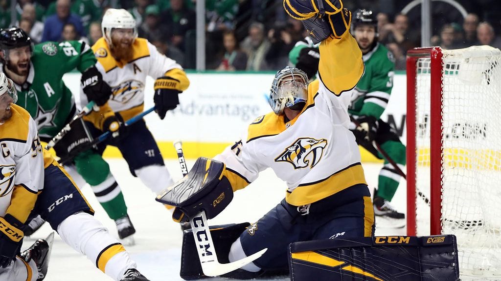 Nashville Predatorsin Pekka Rinne torjui viime kaudella pudotuspeleissä Dallas Starsia vastaan.