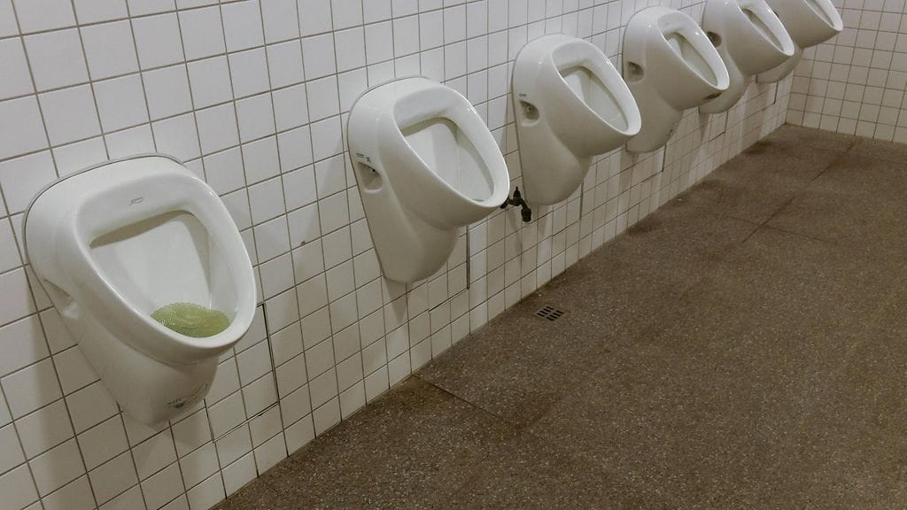 Arkistokuva. Kuvan pisoaarit eivät liity tapaukseen.