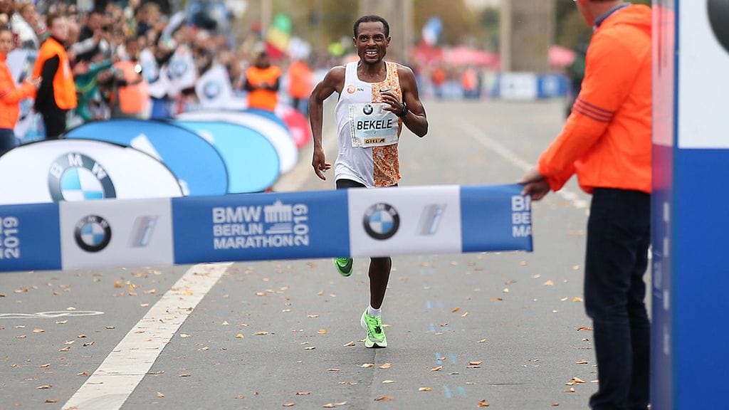 Kenenisa Bekele jäi vain kaksi sekuntia maailmanennätyksestä Berliinin maratonilla.