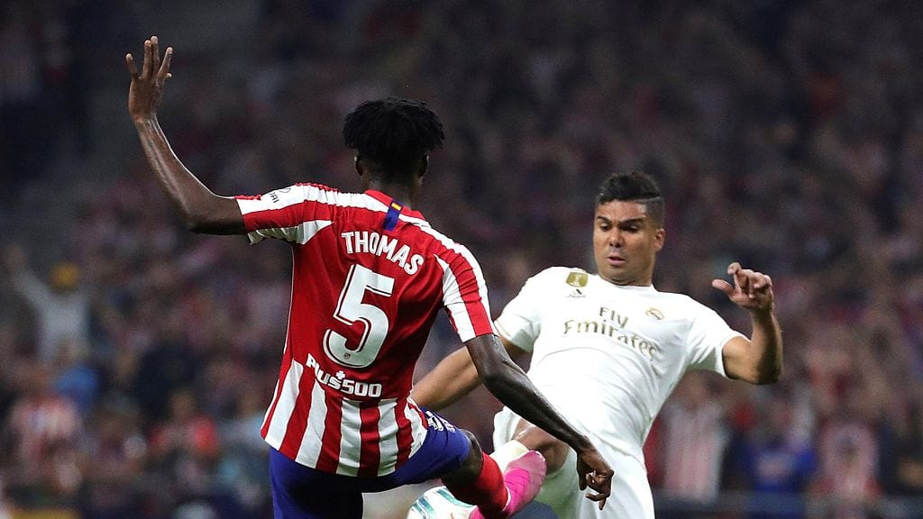 Casemiro taisteli lauantaina pallosta Madridin derbyssä samaan aikaan kun tämän kotia ryöstettiin.