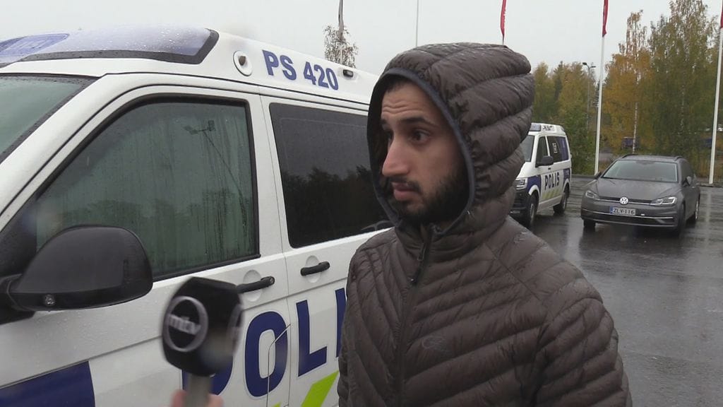 Rami Ali todisti miekkamiehen hyökkäystä Kuopiossa.