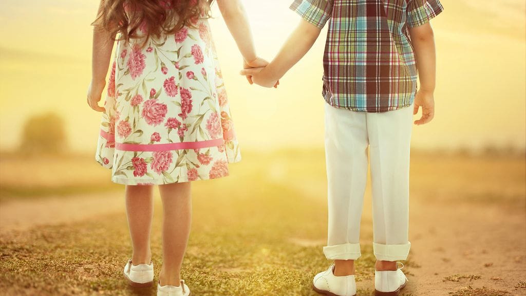 Yhdysvaltain Indianassa Riverside Elementary School -alakoulun oppilaiden vanhemmat saivat koululta kirjeen, jossa todettiin, että kaikilla viidesluokkalaisilla olisi kaksi päivää aikaa lopettaa seurustelusuhteensa.